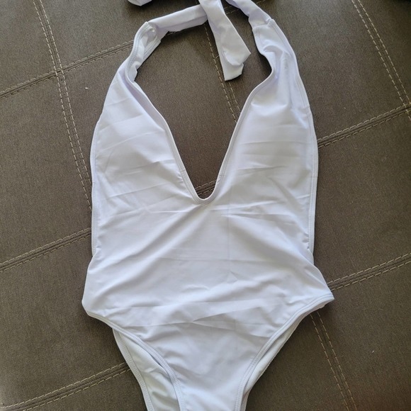NEW White Criss Cross Plunging One Piece Swimsuit - Picture 6 of 6